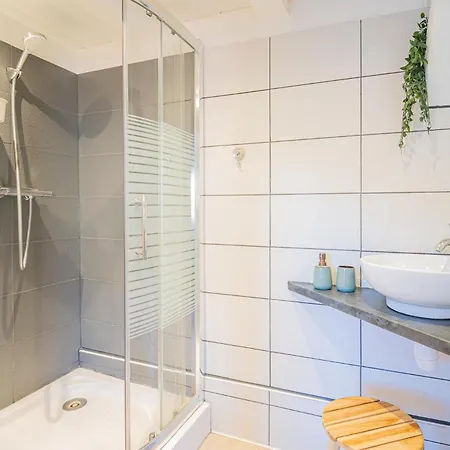 Au Pied De La Volerie - Cour Interieure Au Calme Appartement