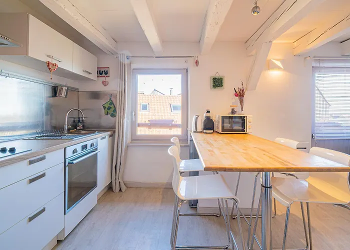 Appartement Au Pied De La Volerie - Cour Interieure Au Calme